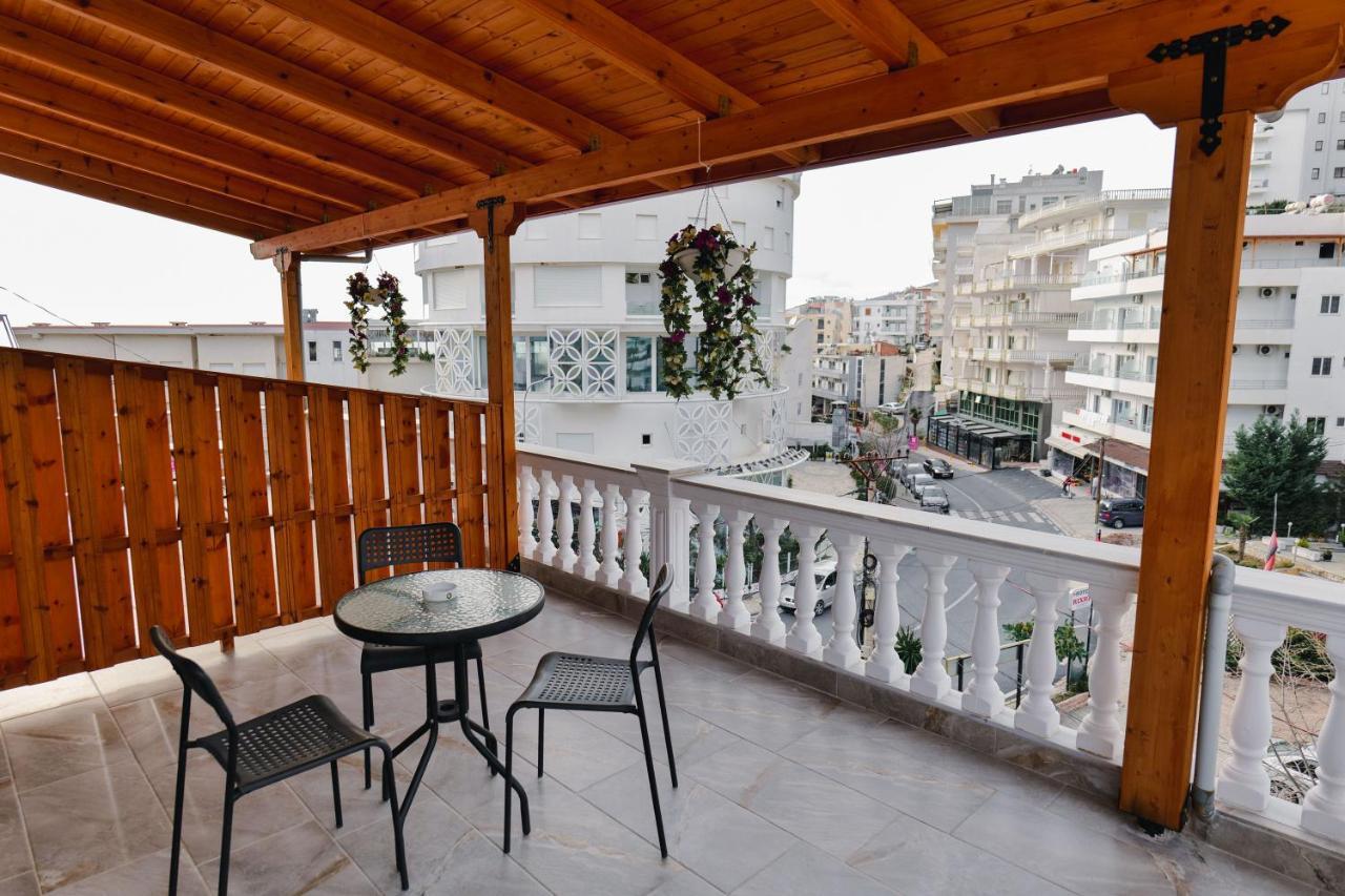 Vila Jon'A Sarandë Buitenkant foto