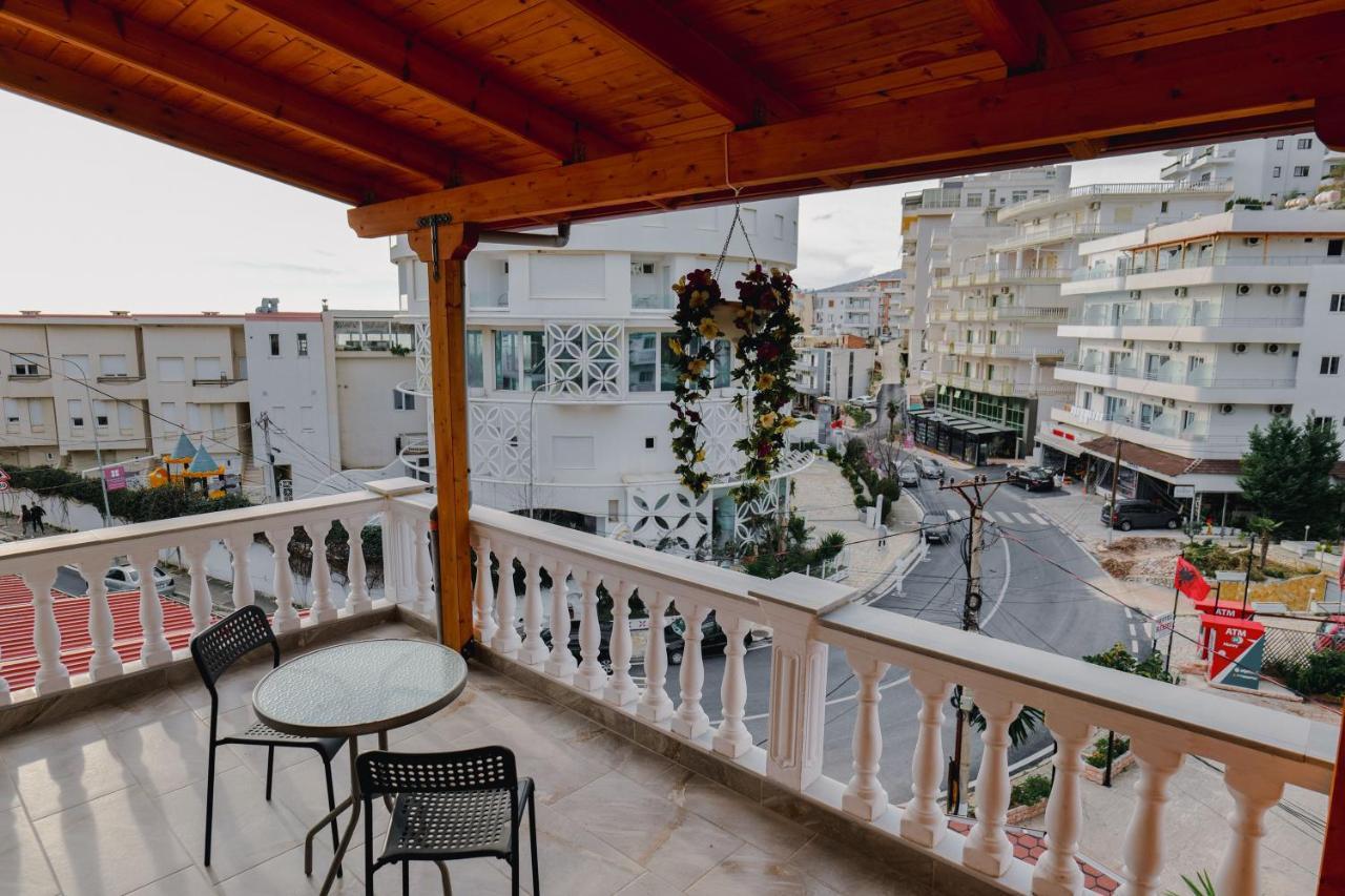 Vila Jon'A Sarandë Buitenkant foto