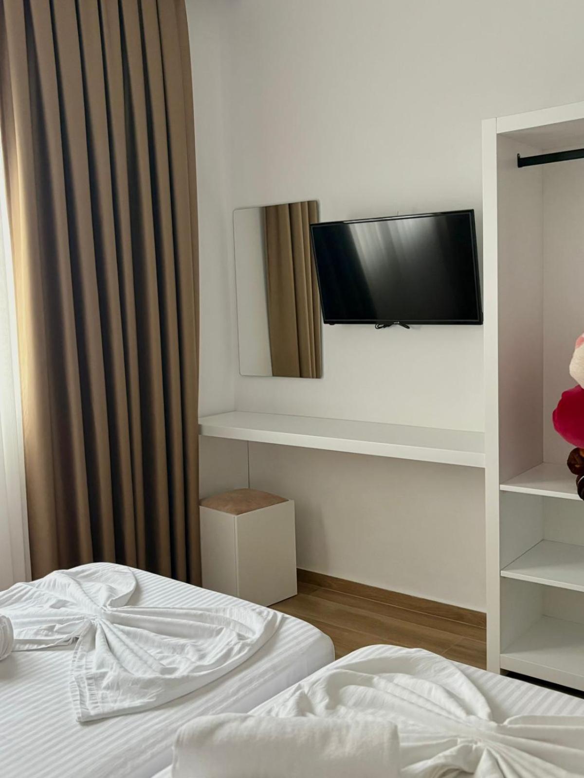 Vila Jon'A Sarandë Kamer foto